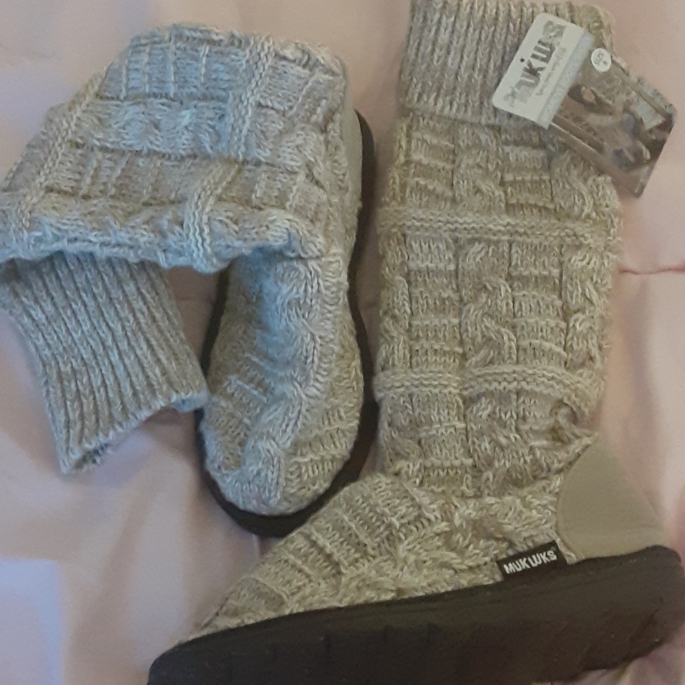 Shoes - Picture 5 of 5